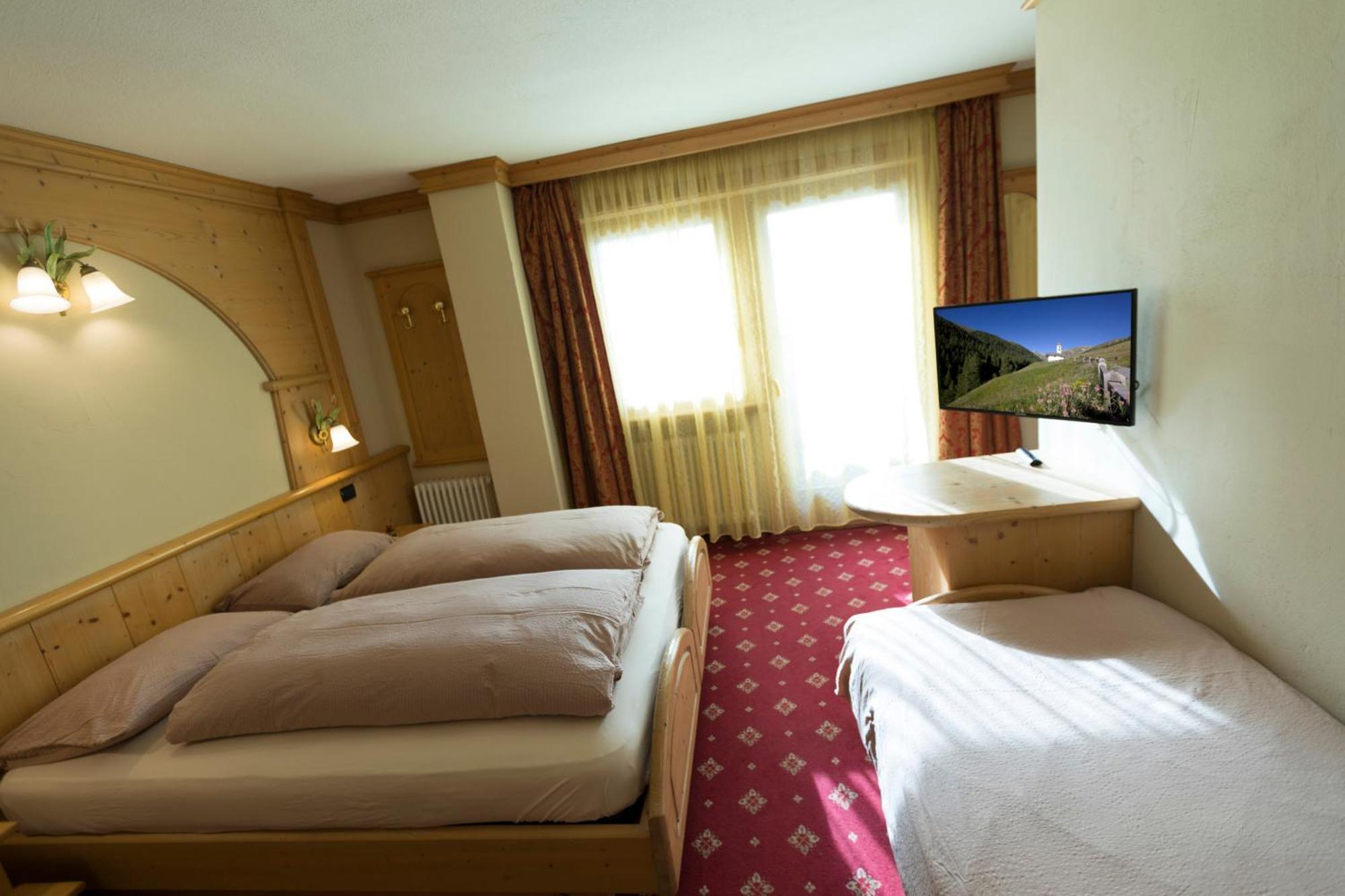 Hotel Champagne Livigno Buitenkant foto