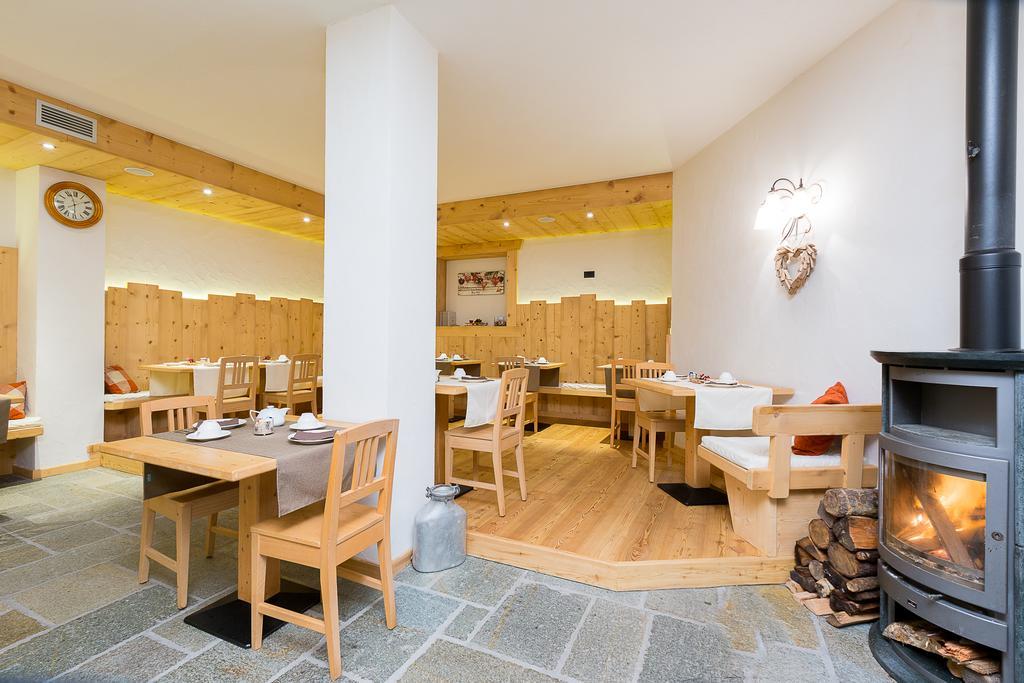 Hotel Champagne Livigno Buitenkant foto
