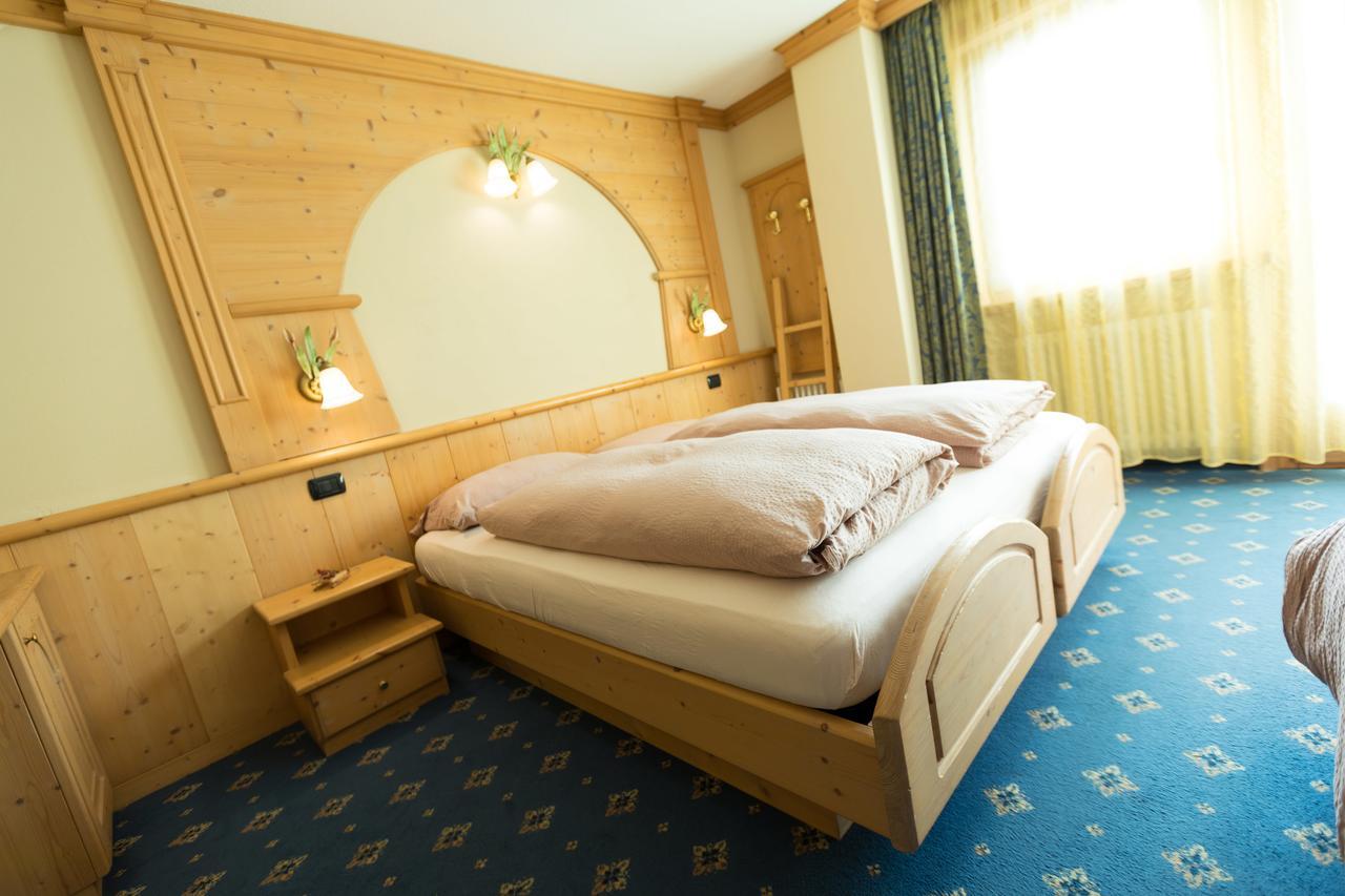 Hotel Champagne Livigno Buitenkant foto